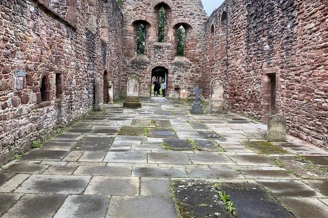 Loch Ness,cawdor castle,inverness,Culloden battlefield,& more from invergordon - Inverness beside the River Ness