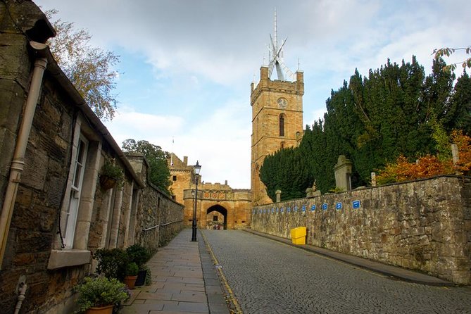 On the Trail of Mary Queen of Scots Private Tour in a Minivan from Edinburgh - Why Mary Queen of Scots makes a strong tour theme