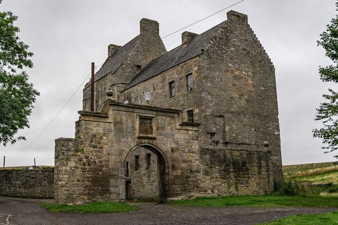 Outlander Filming Locations Day Tour from Edinburgh - Falkland as 1940s Inverness