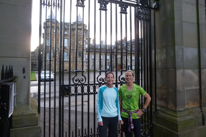 Panoramic Running Tour of Edinburgh - Guides, pace, and the private format