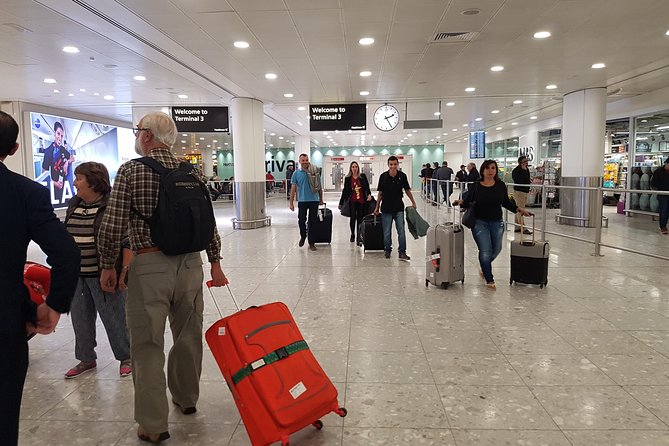 Private Airport transfer From or to Edinburgh airport (One way transfer) - A simple ride from Edinburgh Airport to your hotel