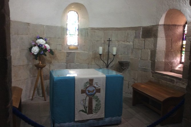 Private Edinburgh Castle Tour - War Memorials That Change the Mood
