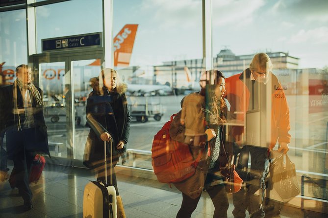 Private Edinburgh Departure Transfer - Hotel / Accommodation to Airport - Reliability: the part you should weigh carefully