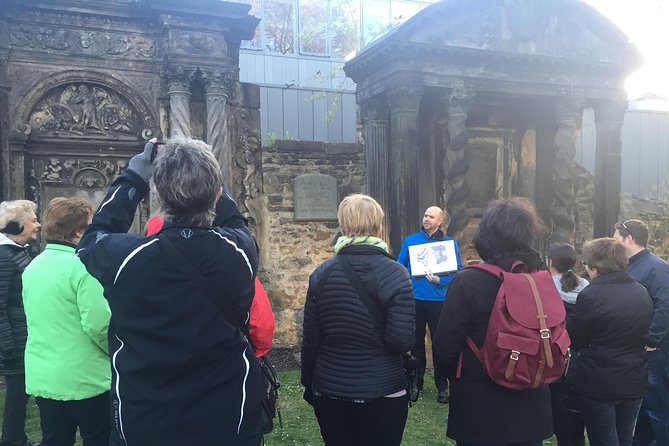 Private Greyfriars Kirkyard history tour - Timing, meeting point, and practical planning