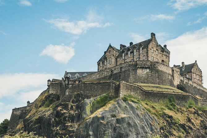 Private Half Day Tour of Edinburgh in a Black Cab - The Royal Mile gives you Edinburgh’s medieval opening scene