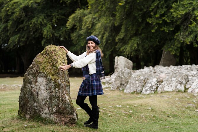 Private Outlander & Cawdor Castle Tour - Clava Cairns in a quick 20-minute stop