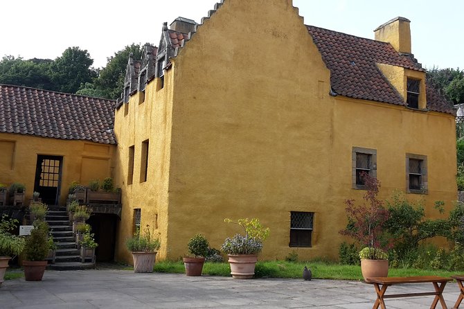 Private Outlander Tour from Edinburgh - Hopetoun House requires seasonal checking