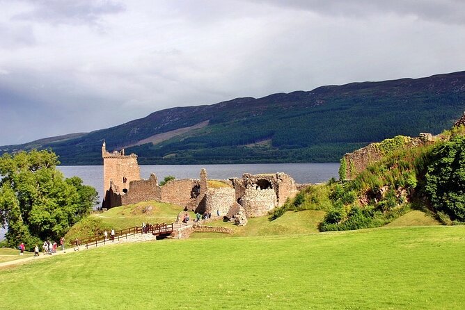 Private Tour to Loch Ness Culloden Battlefield Clava and Cawdor - Loch Ness begins with scenery and a wartime footnote
