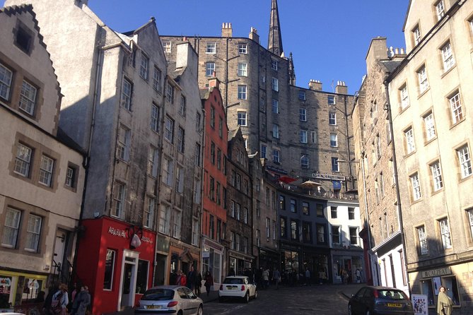 Private Walk: Edinburgh Old Town and New Town - Calton Hill, old villages, and optional additions