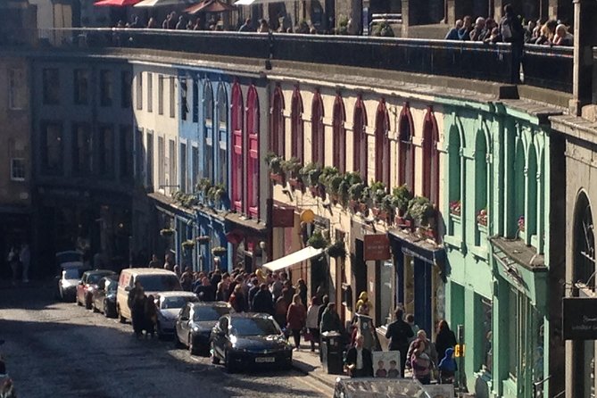 Private Walk: Edinburgh Old Town and New Town - Gerry’s guiding style and communication