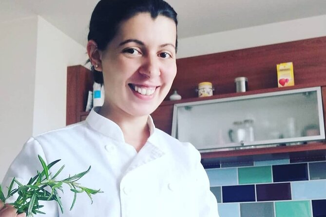 Scotland meets Sardinia: 8-course Dinner with Professional Chef - Italian canapés begin the evening