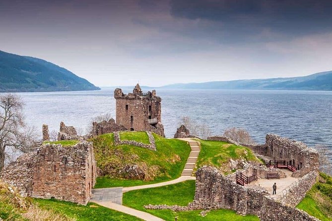 Scotland Tours - Guide service and the human side of the day