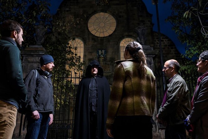 Small Group Edinburgh Underground Vaults & Graveyard Ghost Tour - Clothing, weather, and physical comfort