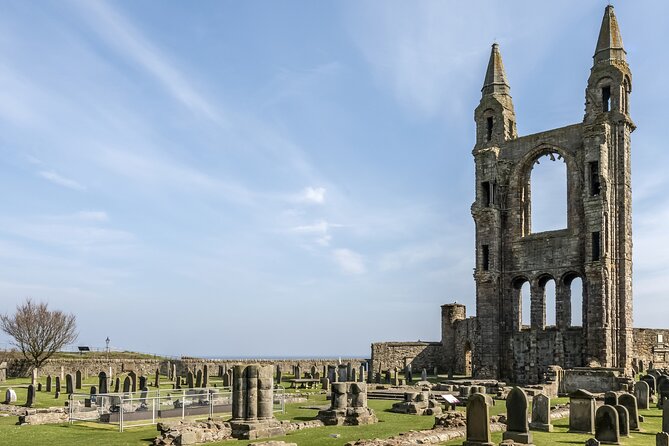 St Andrews and Dundee Small-Group Tour from Aberdeen - St Andrews, where ruins meet the sea