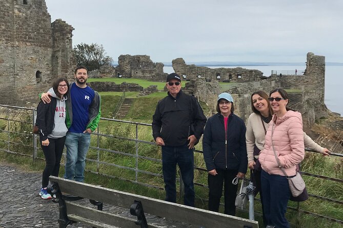 St Andrews Must-Sees Daily Walking Tour (11am & 2pm) - A cat, the town hall, and the old gate
