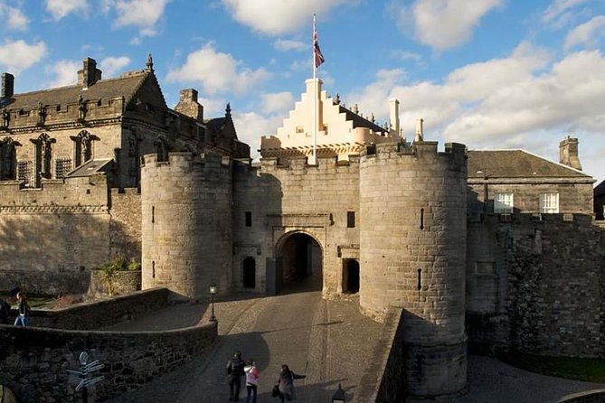 Stirling Castle The Trossachs & Loch Lomond - A wide Scottish sampler from Glasgow