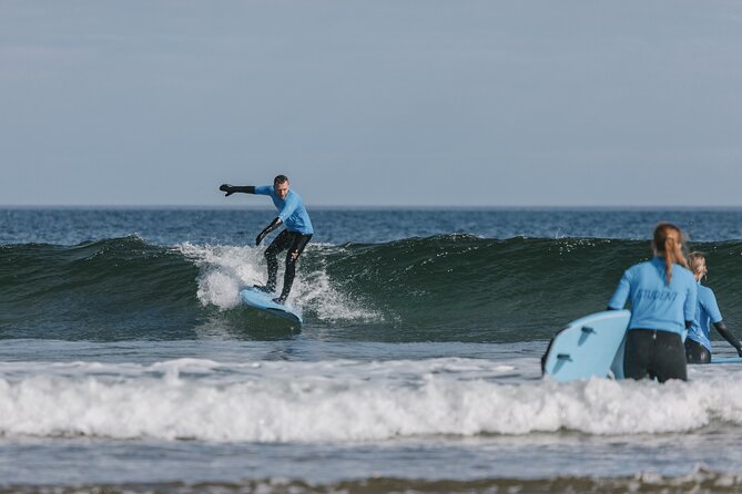 Surfing Class in Cullen Bay - Getting changed, warmed up, and briefed