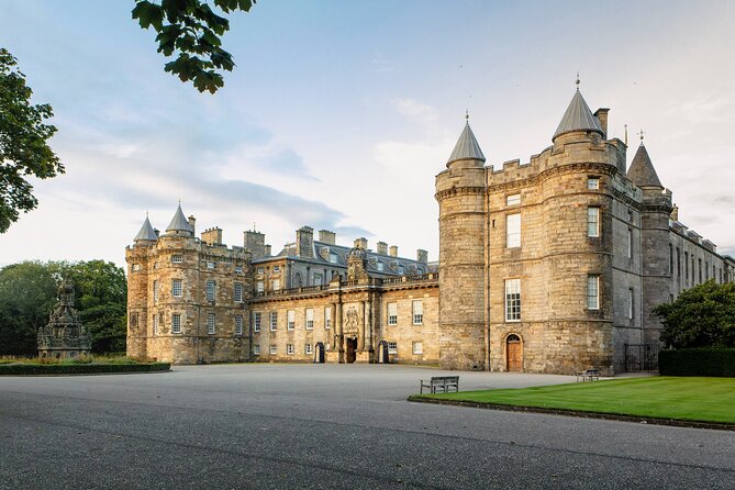 The King's Gallery, Palace of Holyroodhouse - What you actually see at The King’s Gallery