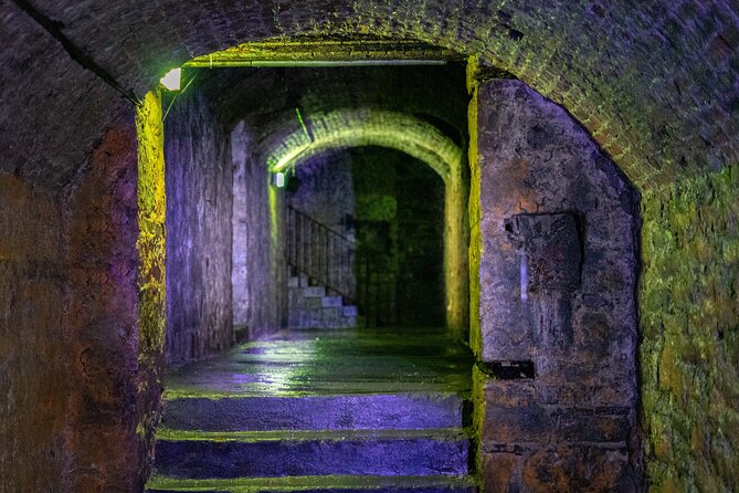 Underground Vaults Walking Tour in Edinburgh Old Town - The step, stairs, and tight spaces