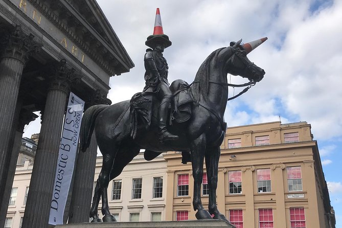 Walking Tour of Glasgow - The Duke of Wellington and Glasgow’s most famous cone