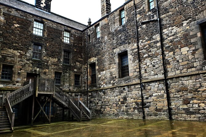 Wallace monument, Stirling Castle, Linlithgow Palace Private Tour - What the $716.55 group price really buys